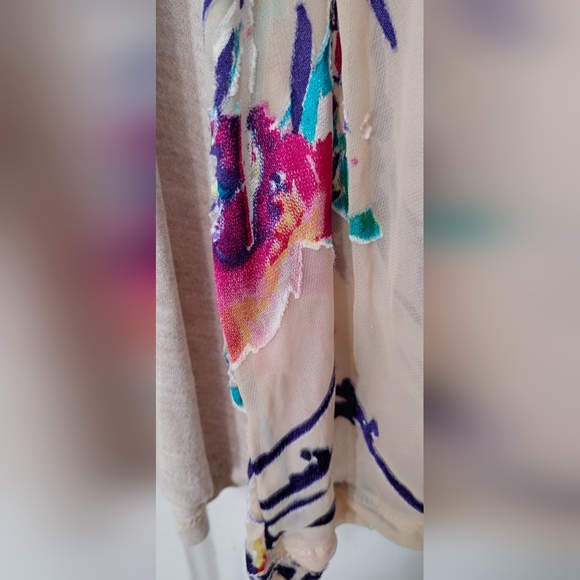 Wanderlux brand top. Size Large. - Picture 3 of 4